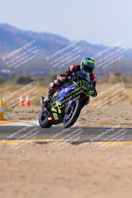 media/Dec-17-2023-CVMA (Sun) [[bf0c04832d]]/Race 2 Amateur Supersport Open/